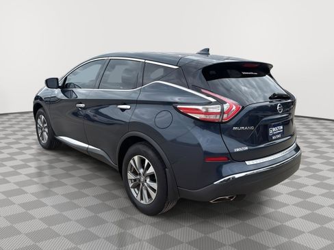 Used 2018 Nissan Murano S image 3