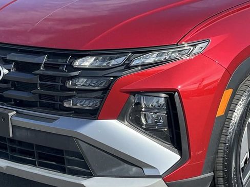 Certified 2025 Hyundai Tucson SEL image 9