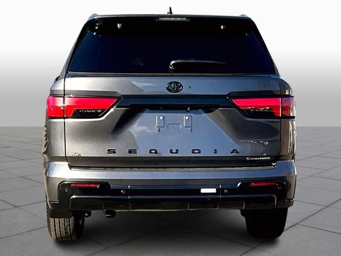 Certified 2025 Toyota Sequoia Platinum image 4