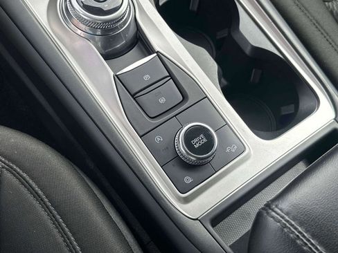 Certified 2023 Ford Explorer XLT image 32