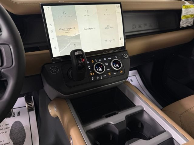 New 2026 Land Rover Defender 130 V8 AWD/4WD image 34
