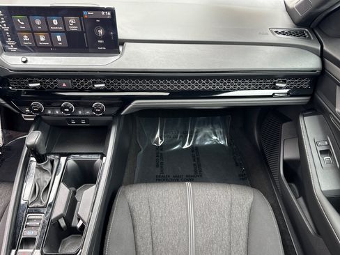 Used 2024 Honda Accord Sport image 29
