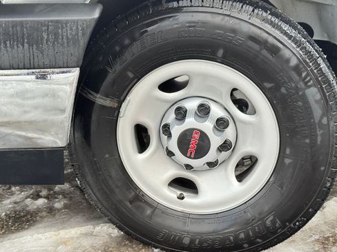 New 2025 GMC Savana 3500 w/ Power Convenience Package image 4