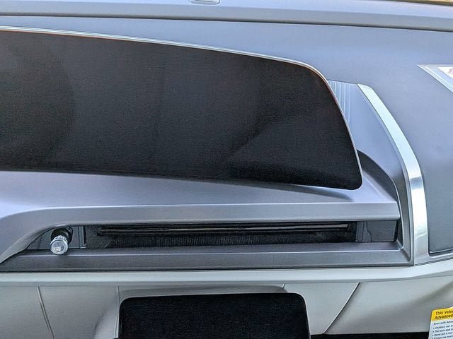 New 2027 Cadillac Vistiq Sport w/ LPO, Floor Liner Package AWD/4WD image 19