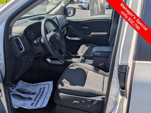 Certified 2025 Nissan Frontier SV w/ SV Convenience Package AWD/4WD image 16