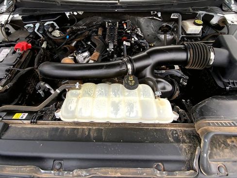 Used 2023 Ford Expedition Limited image 32