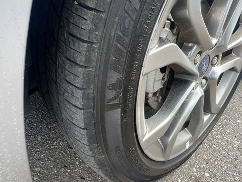 Used 2020 Ford Fusion SEL FWD image 15