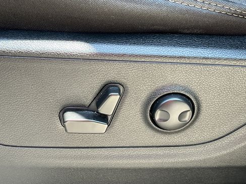 Used 2022 RAM 1500 Big Horn RWD image 18