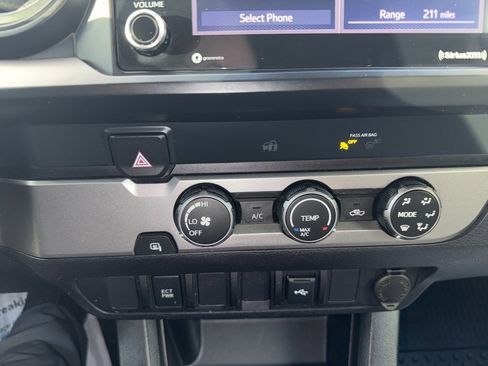 Certified 2020 Toyota Tacoma SR w/ SR Convenience Package image 13