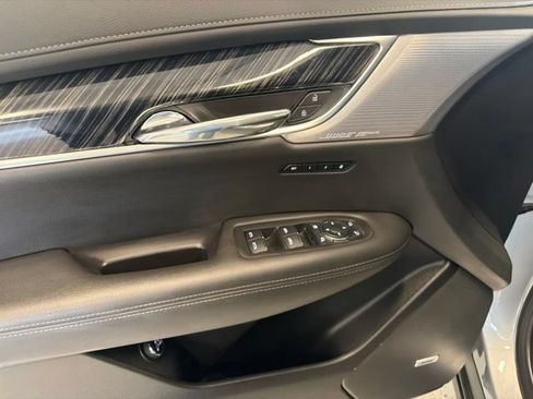 Used 2024 Cadillac XT6 Premium Luxury w/ LPO, Floor Liner Package AWD/4WD image 32
