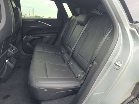 Used 2024 Cadillac Lyriq Luxury w/ LPO, Floor Liner Package AWD/4WD image 4