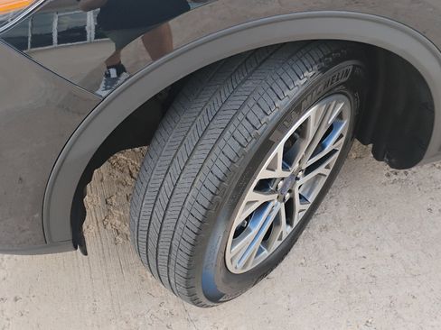 Used 2021 Ford Escape SEL image 23