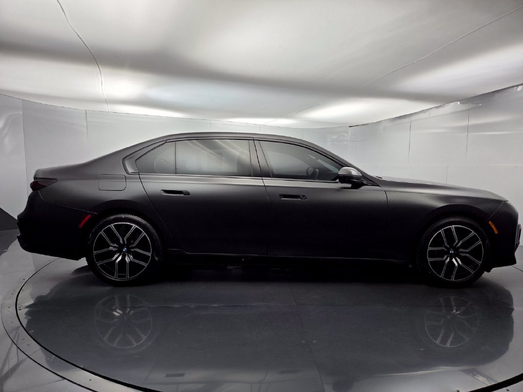 Certified 2023 BMW 760i xDrive AWD/4WD image 14