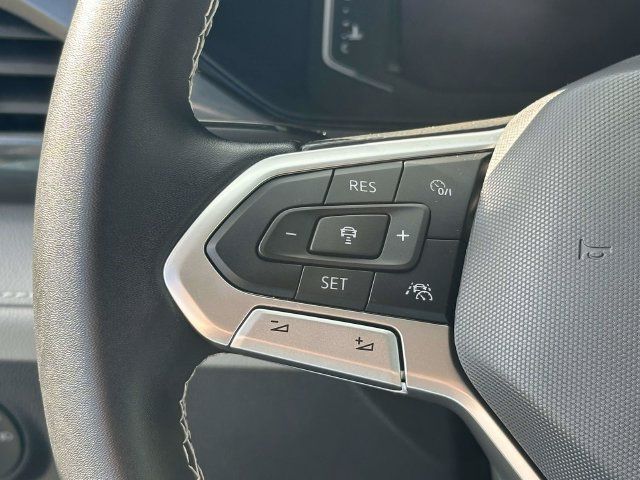 Used 2022 Volkswagen Taos SEL AWD/4WD image 23