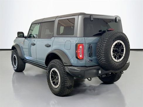 Used 2022 Ford Bronco Badlands image 6