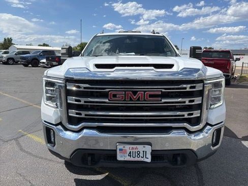 Used 2022 GMC Sierra 3500 SLE w/ SLE Convenience Package AWD/4WD image 2