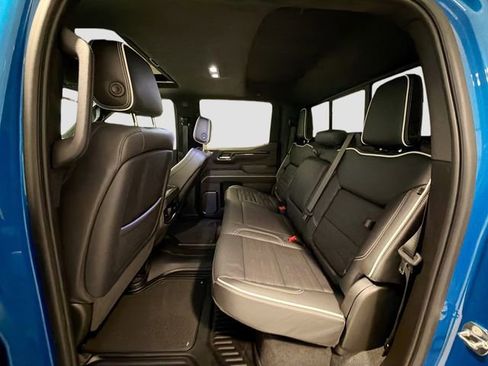 Used 2024 GMC Sierra 1500 AT4X image 24