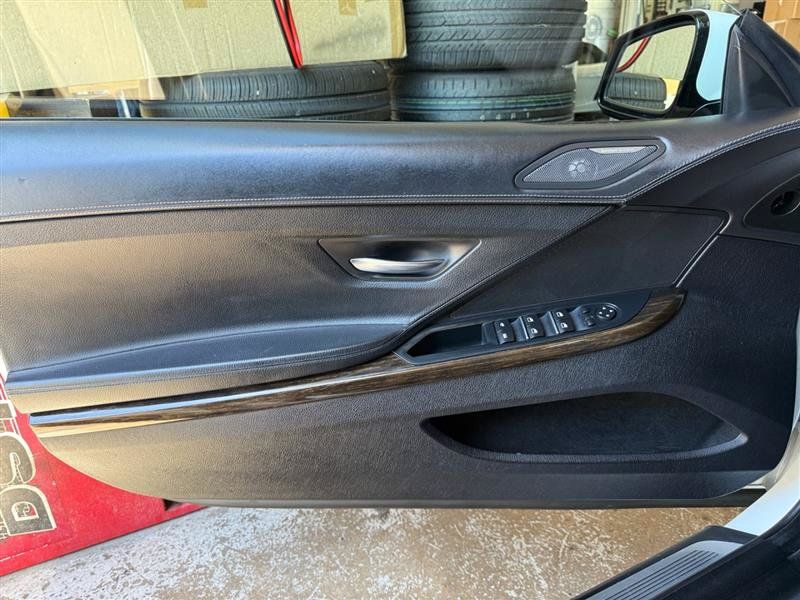 Used 2015 BMW 640i Convertible RWD image 31
