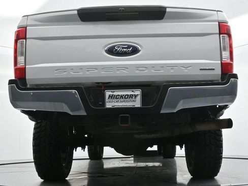 Used 2017 Ford F250 XL w/ Power Equipment Group AWD/4WD image 47