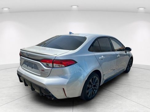 Used 2023 Toyota Corolla SE w/ Carpet Mat Package (TMS) FWD image 6