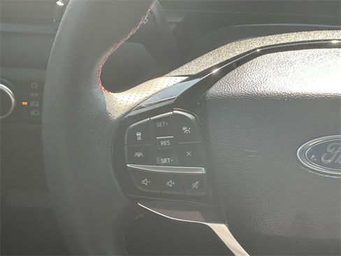 Used 2024 Ford Explorer ST-Line w/ Class IV Trailer Tow Package image 25