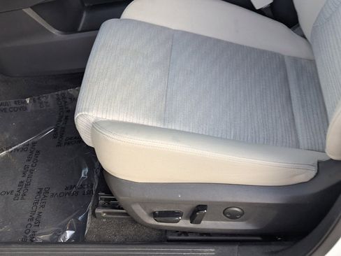 Certified 2023 Nissan Rogue SV image 28