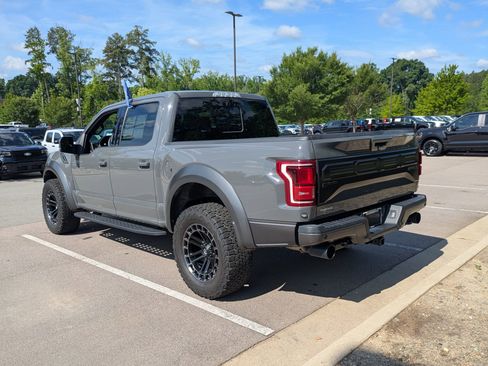 Used 2018 Ford F150 Raptor w/ Equipment Group 802A Luxury AWD/4WD image 6