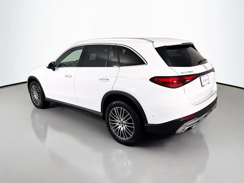 Used 2026 Mercedes-Benz GLC 300 4MATIC image 3