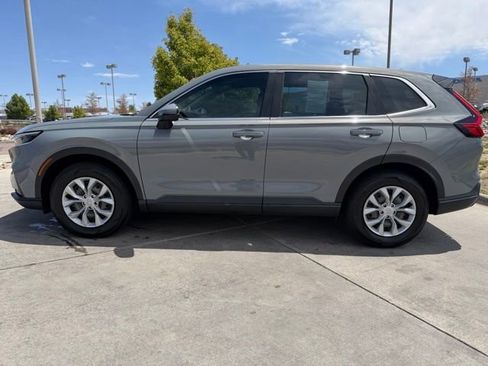 Used 2023 Honda CR-V LX image 5