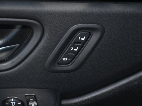 Certified 2025 Honda Pilot EX-L image 11