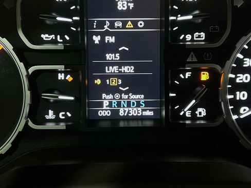 Used 2021 Toyota Tundra SR5 AWD/4WD image 8