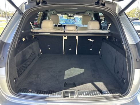Used 2025 Mercedes-Benz GLE 350 4MATIC image 11