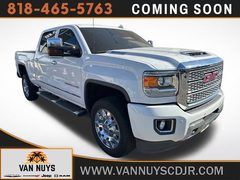 Used 2019 GMC Sierra 2500 Denali w/ Duramax Plus Package image 1