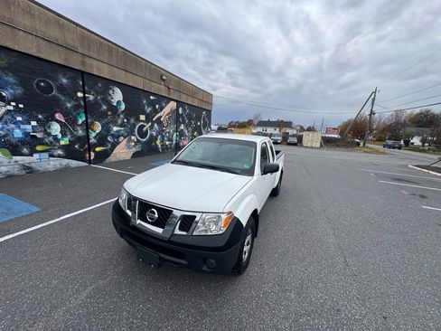 Used 2018 Nissan Frontier S w/ Work Truck Package image 3