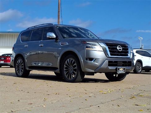 Used 2021 Nissan Armada Platinum w/ Captain's Chairs Package image 3