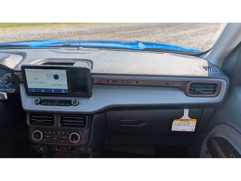 Used 2022 Ford Maverick Lariat w/ Lariat Luxury Package image 32