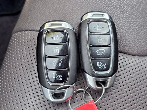 Used 2019 Hyundai Santa Fe AWD image 34