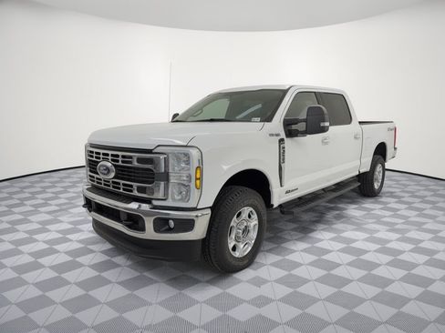Used 2025 Ford F250 XLT w/ FX4 Off-Road Package AWD/4WD image 13