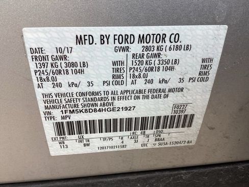 Used 2017 Ford Explorer XLT w/ Equipment Group 202A AWD/4WD image 37