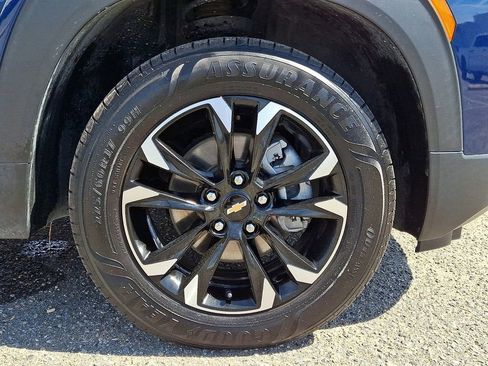Certified 2023 Chevrolet TrailBlazer LT w/ Convenience Package AWD/4WD image 9