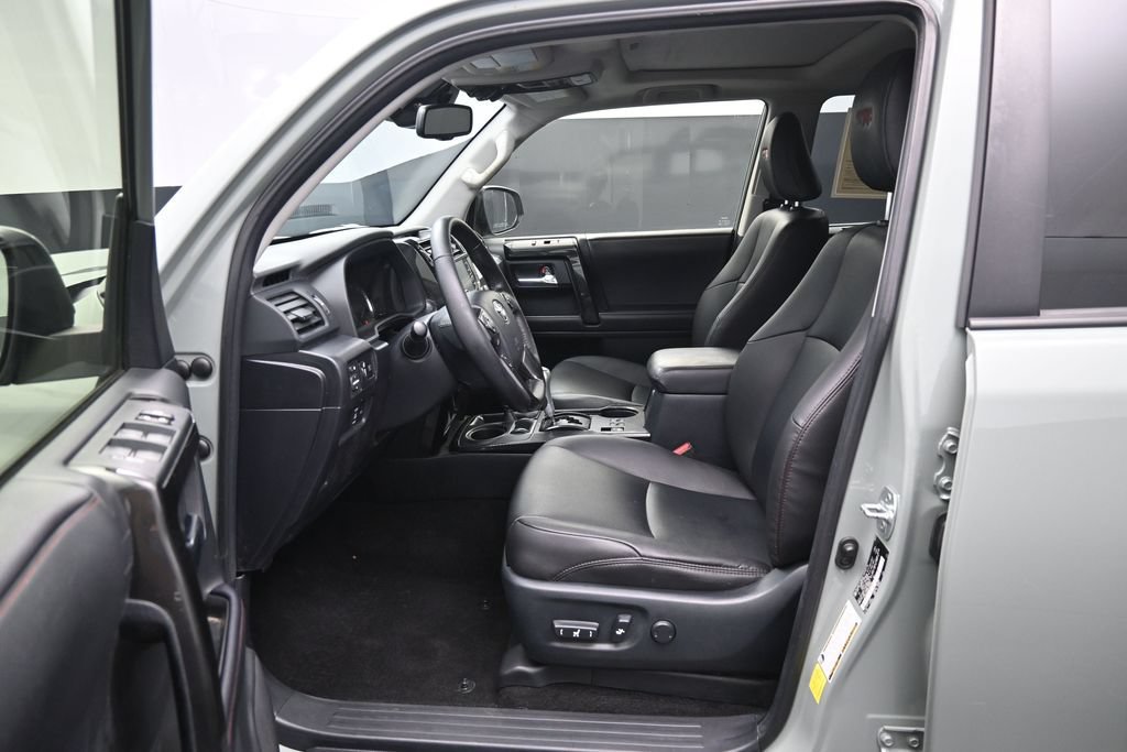 Certified 2023 Toyota 4Runner TRD Off-Road Premium w/ Moonroof Package AWD/4WD image 9