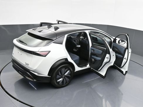 Used 2023 Nissan Ariya image 43