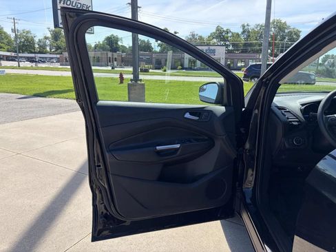Used 2018 Ford Escape SE AWD/4WD image 10