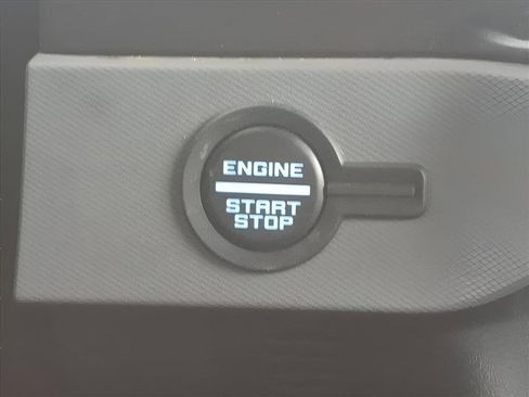 Used 2021 Ford Bronco Black Diamond image 10