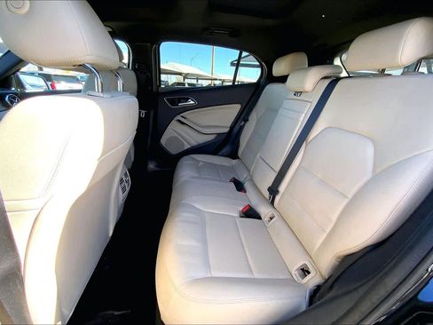 Used 2018 Mercedes-Benz GLA 250 image 20