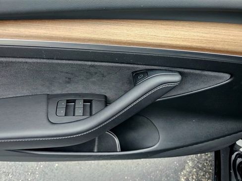 Used 2023 Tesla Model 3 Standard Range RWD image 23