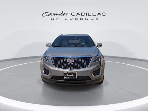 Used 2017 Cadillac XT5 Luxury FWD image 3