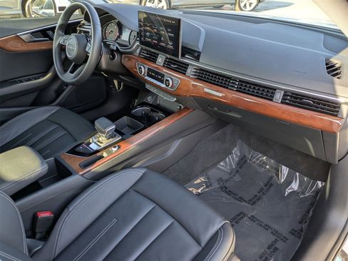 Used 2023 Audi A4 2.0T Premium w/ Convenience Package image 21