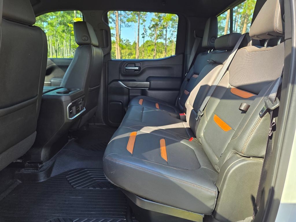 Used 2021 GMC Sierra 1500 AT4 w/ AT4 Premium Package AWD/4WD image 16