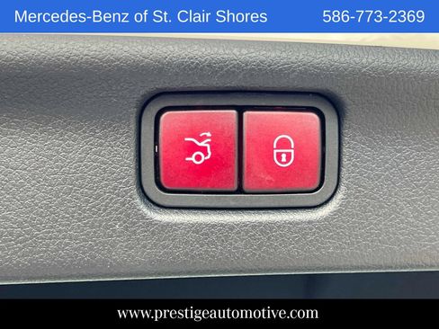 Used 2022 Mercedes-Benz C 300 4MATIC Sedan image 13